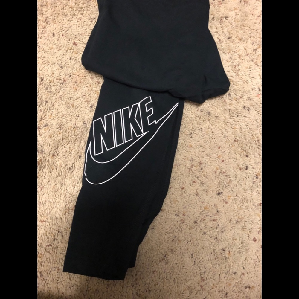 New Nike black leggings